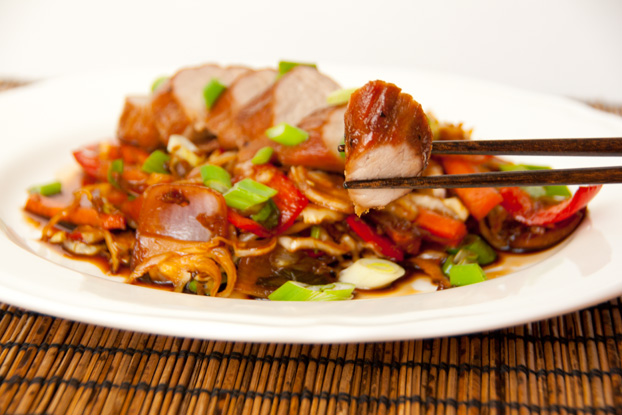 Schweinefilet mit asiatischem Gemüse – vanillakitchen